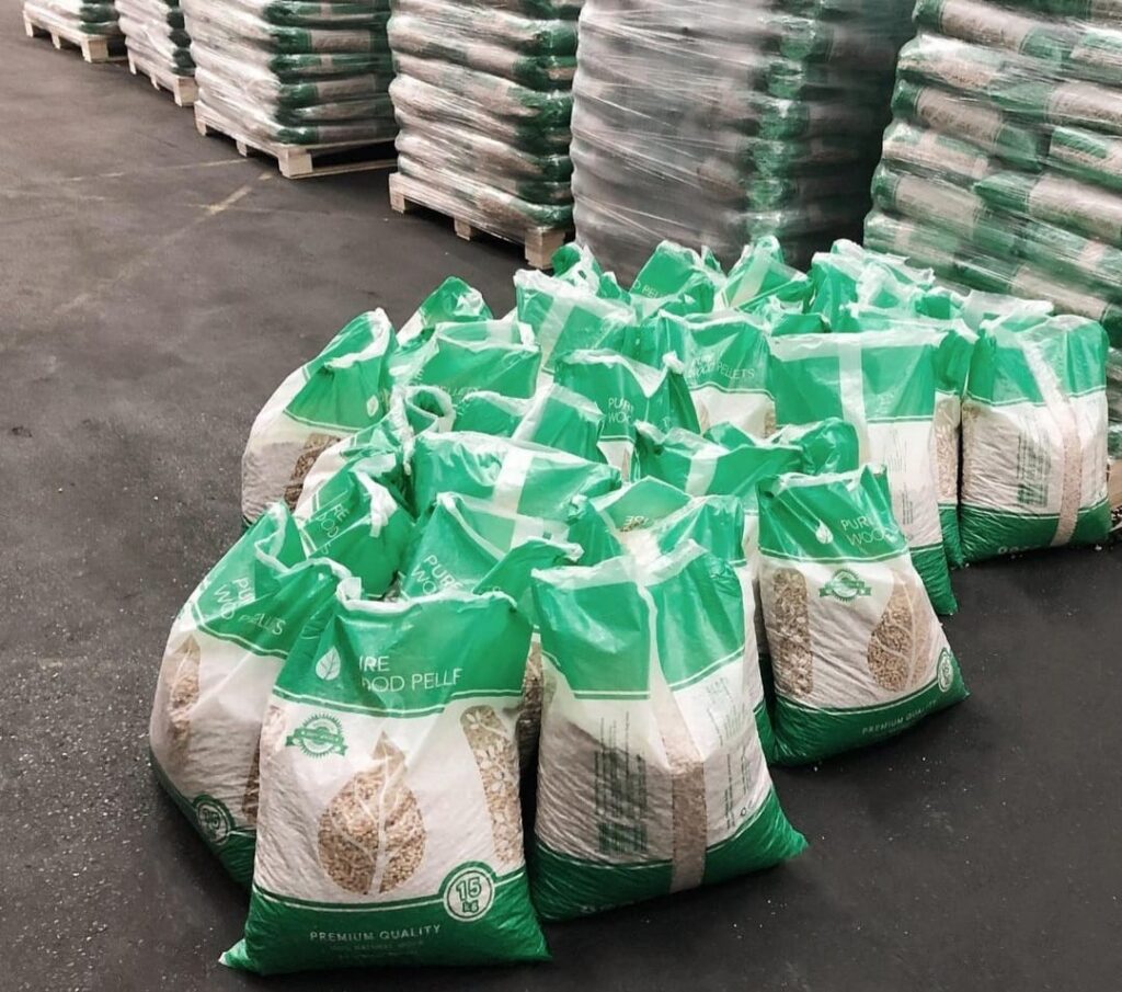 pine pellet supplier
